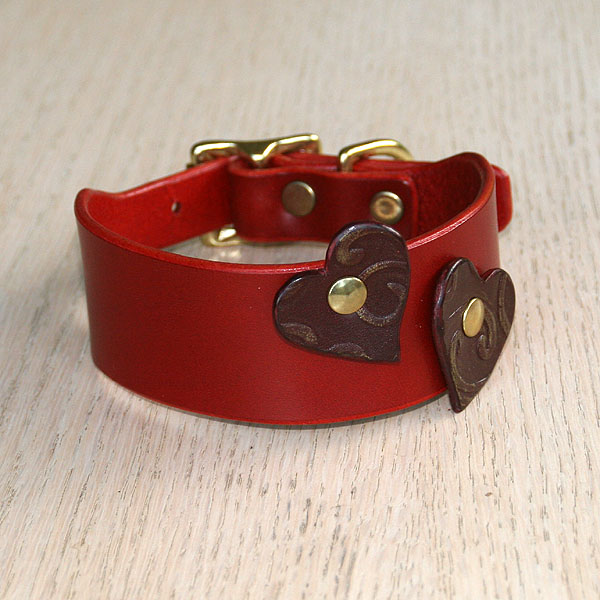 RTB Attached Hearts Buckle Collar (1.5 inch wide)