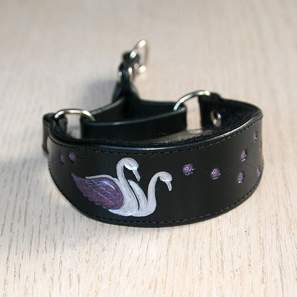 iggy-size-swans-v1-martingale-collar_1