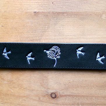 leather-buckle-collar-moonlight-birds-2-inch_3