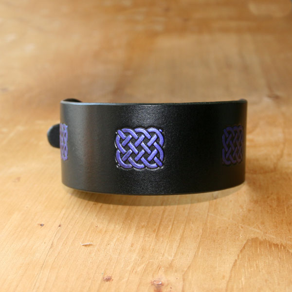 leather-buckle-collar-painted-celtic-knotwork-basketweave-2-inch_1