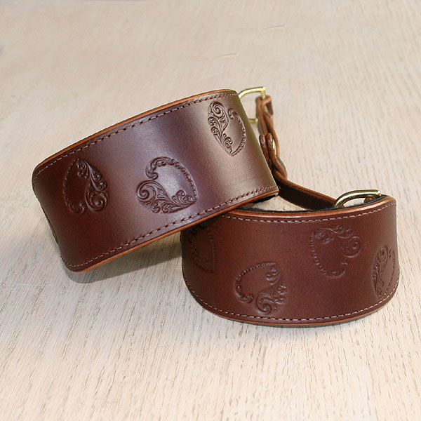 leather-collars-unpainted-random-swirly-hearts_1