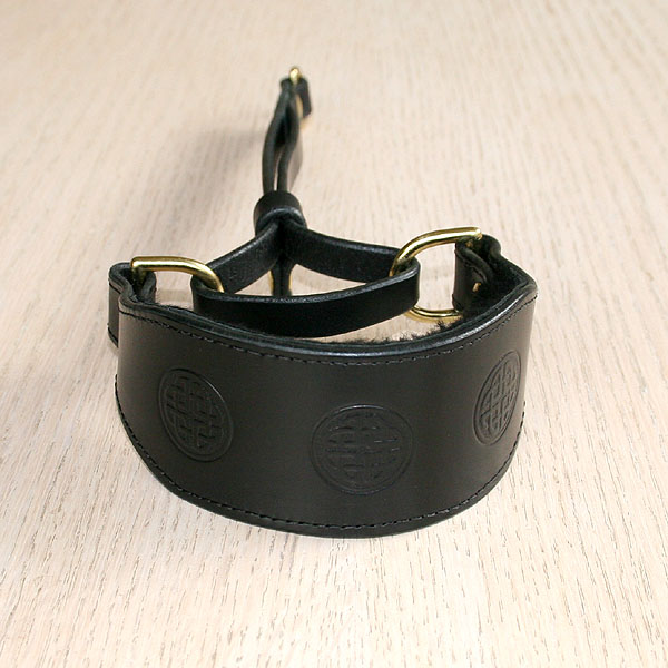 leather-martingale-collar-unpainted-celtic-circles-black-1-75-inch_1
