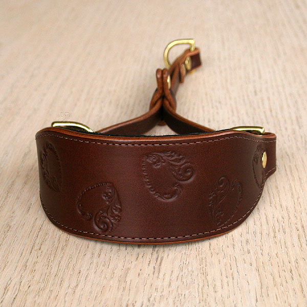 leather-martingale-collar-unpainted-random-swirly-hearts-chestnut-1-75-inch_1