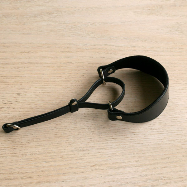 leather-martingale-collar-black-1-75-inch_2