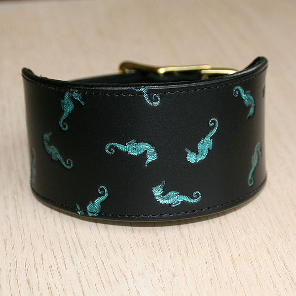 black-wide-buckle-green-seahorses_1