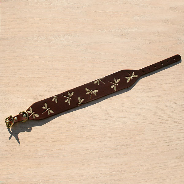 leather-buckle-collar-iridescent-dragonfly-2-inch-wide-chestnut-gold_2