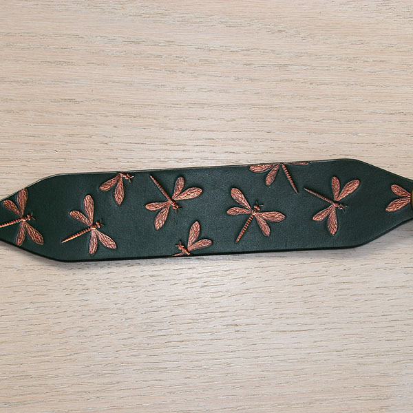 leather-buckle-collar-iridescent-dragonfly-2-inch-wide-green_3