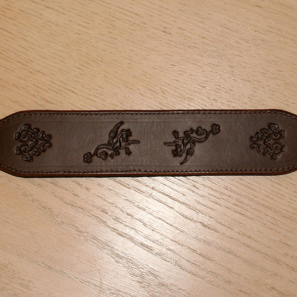 leather-buckle-collar-unpainted-renaissance-2-inch_3