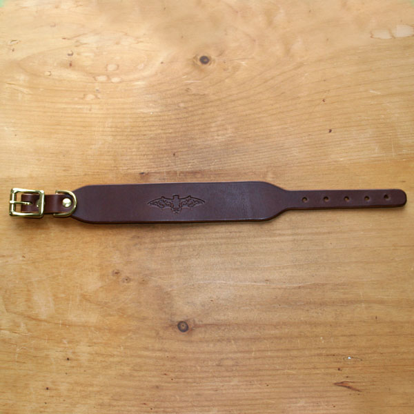 leather-greyhound-collar-filigree-bat-1.5-inch_2