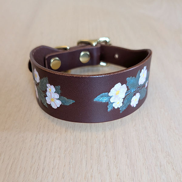 leather-sighthound-collar-dog-roses-1-5-inch_1