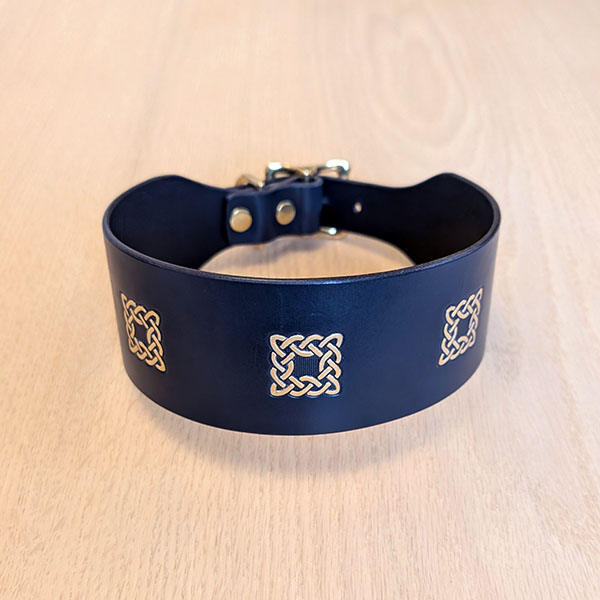 leather-sighthound-collar-gold-celtic-squares-XL_1