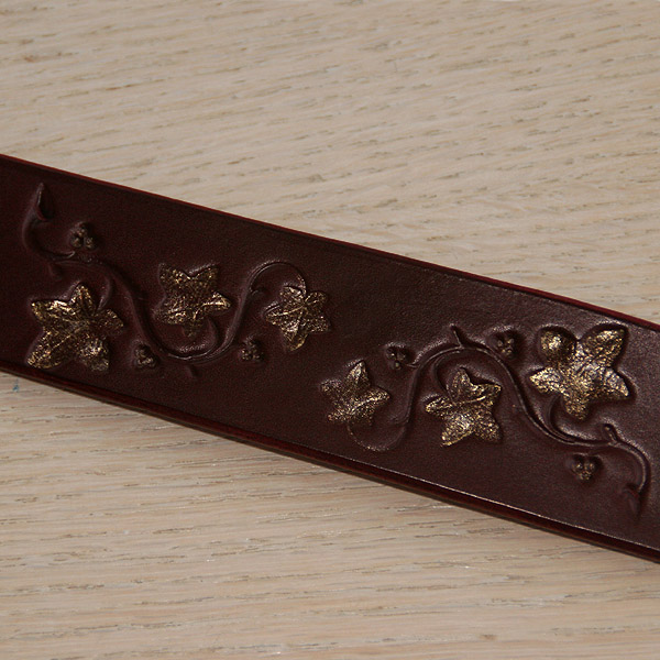 whippet-burgundy-ivy-2