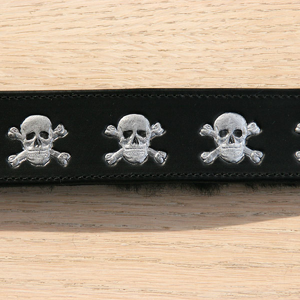 silver-skull-crossbones-buckle-2