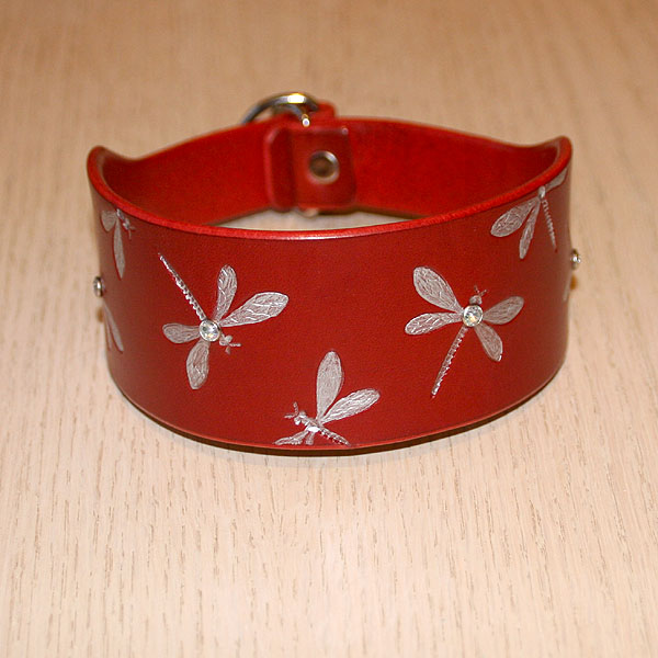 silver-dragonflies-with-crystals-on-red_3