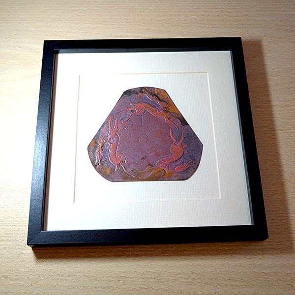 no4-copper-art-triple-hares-trinity-purple_frame