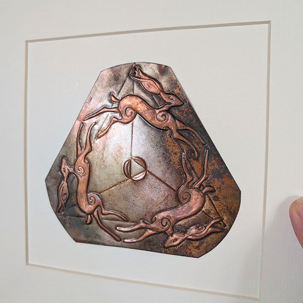 no5-copper-art-triple-hares-trinity_3