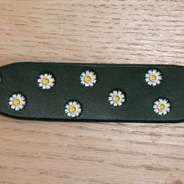 Daisy Collar