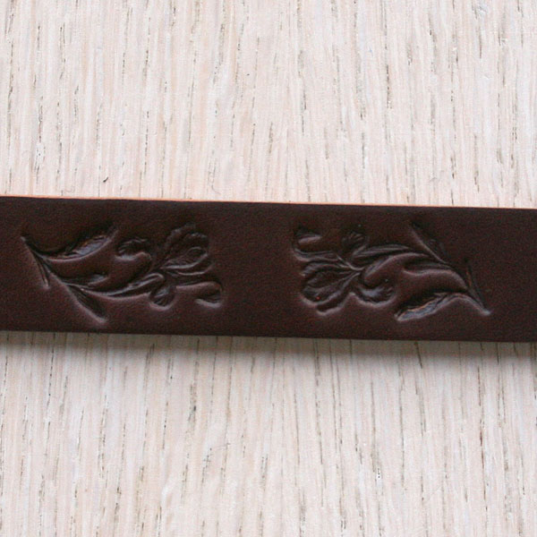 Deco Irises Straight Leather Collar (¾ inch wide)