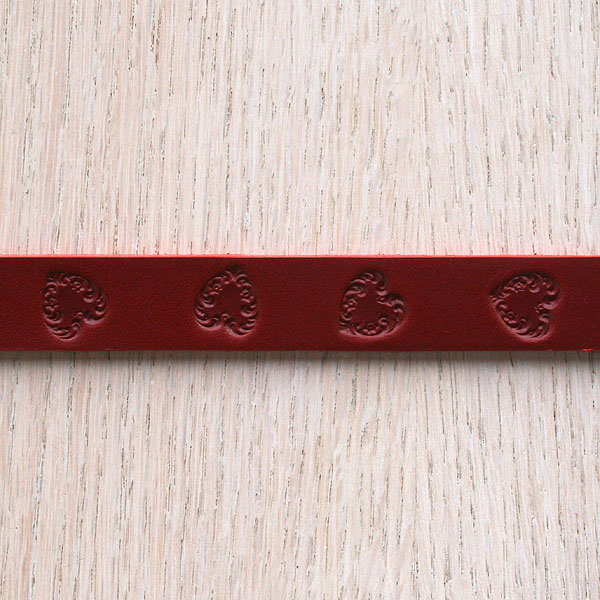 Swirly Hearts Straight Leather Collar (¾ inch wide)