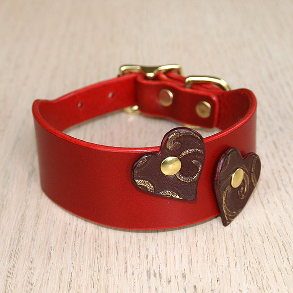 Attached Hearts Leather Buckle Collar (1.5 inch wide)